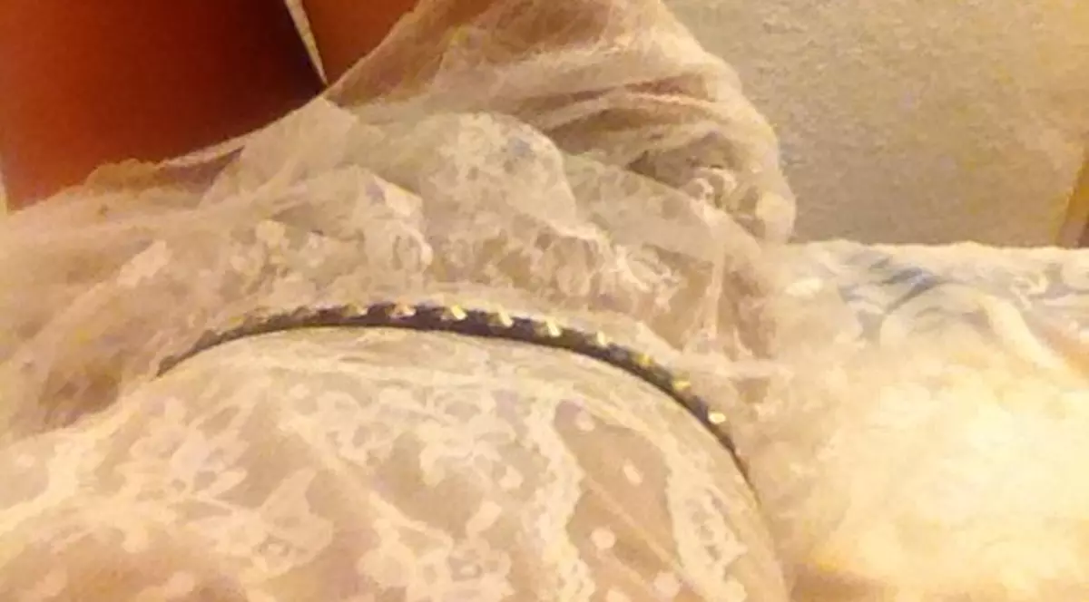 HOT! Laura Cosoi, AŞA CUM NU AI MAI VĂZUT-O! Uite ce ştie SĂ FACĂ ÎN PAT! | FOTO INCENDIAR