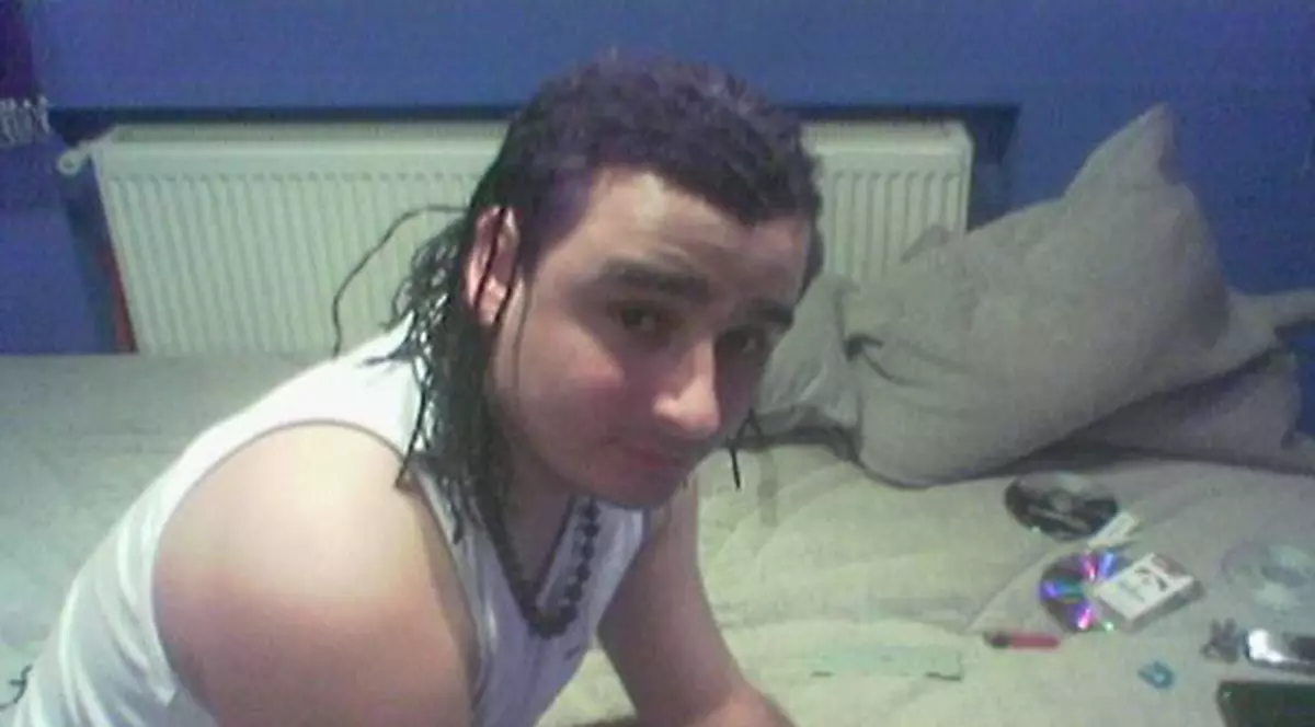 Îţi vine să crezi că aşa arăta Liviu Guţă cu 10 ani în urmă?