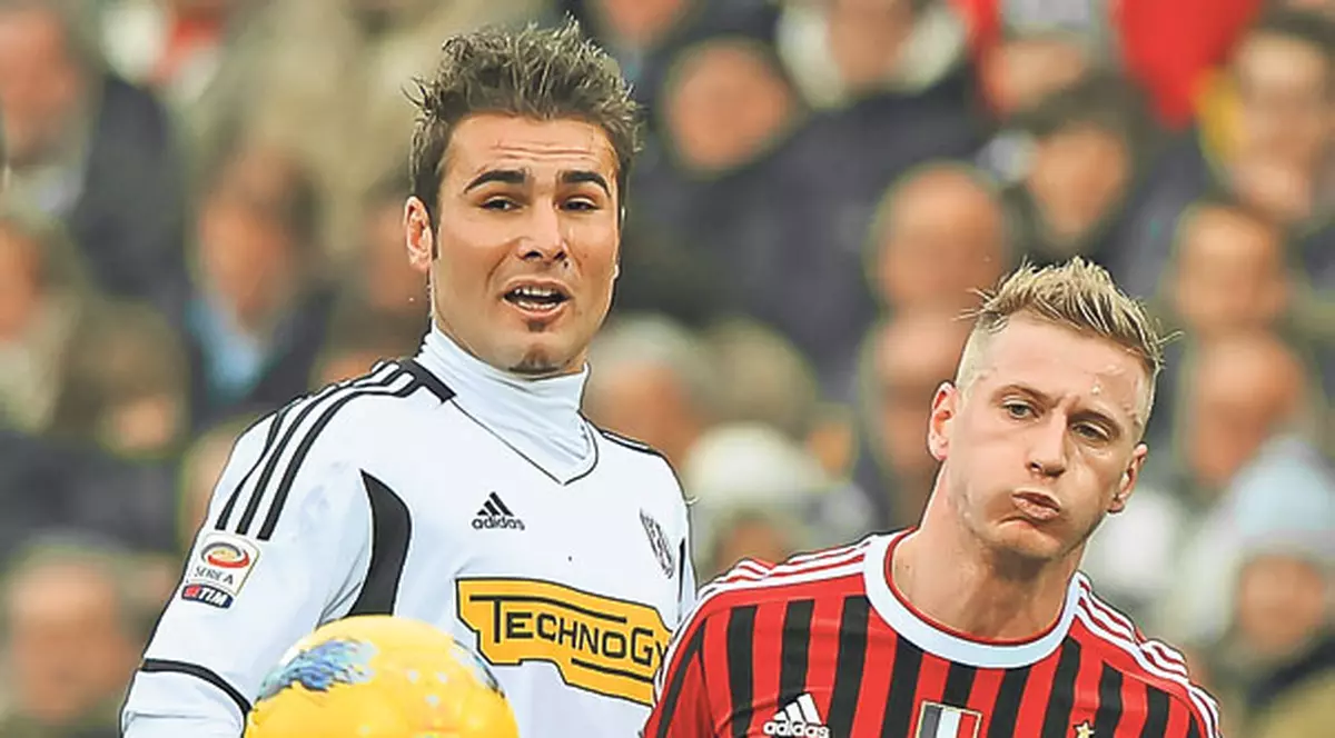 Devine «diavol»? Şefii lui AC Milan au pus ochii pe atacantul român Adrian Mutu