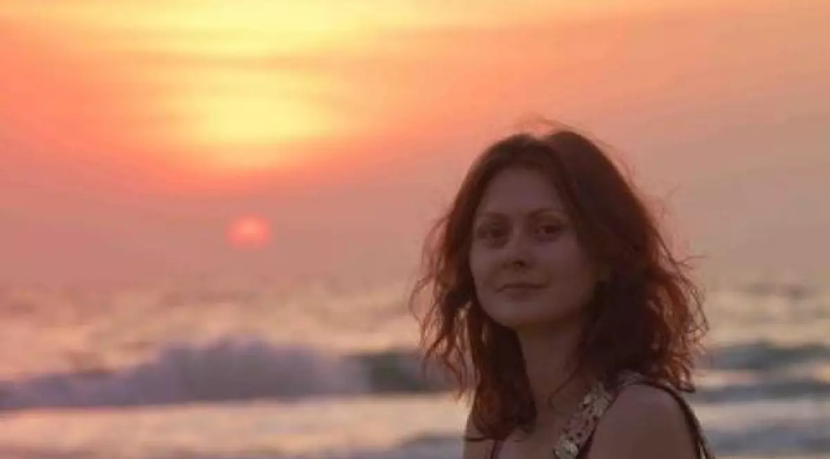 Vede întreaga lume făcând filme