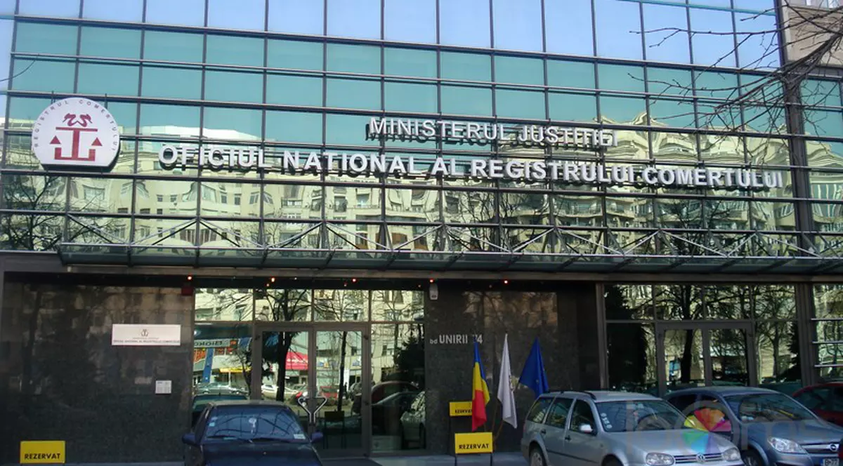 Guvernul simplifică înregistrarea firmelor la Registrul Comerţului