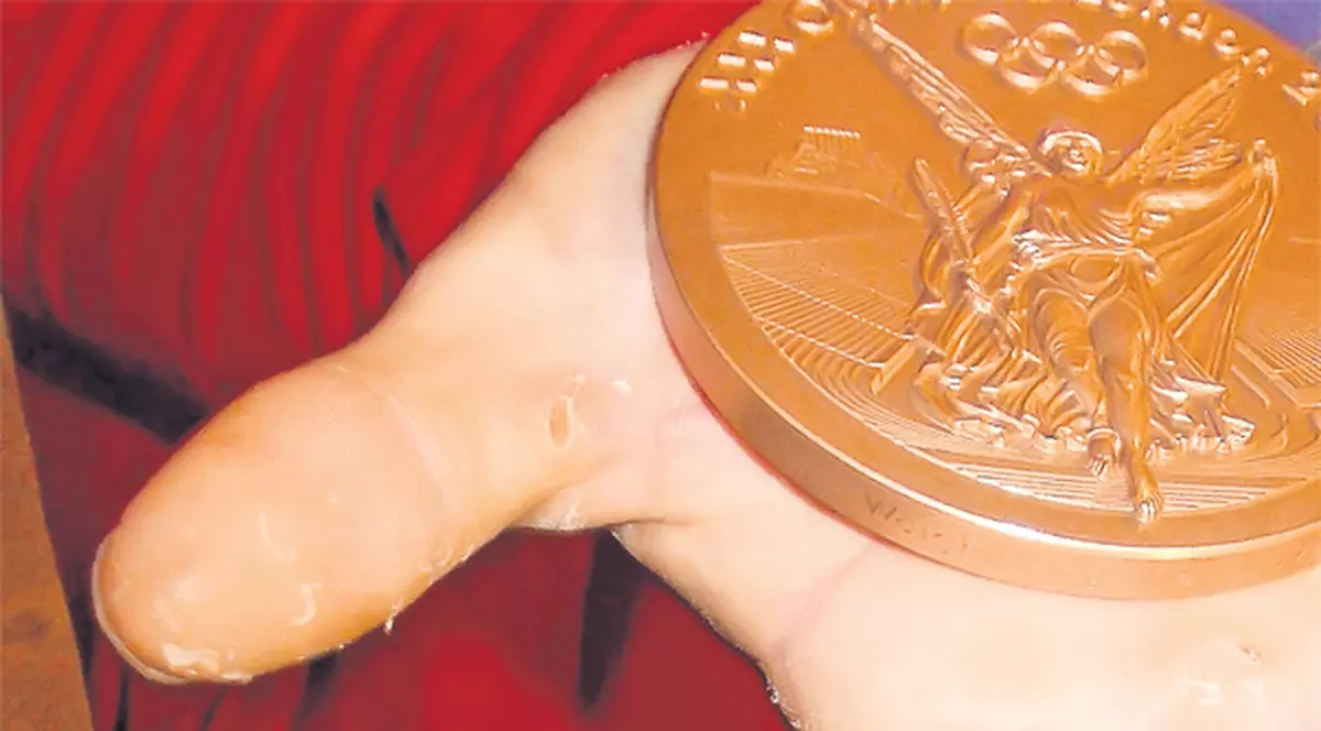 Răzvan Martin, bronz olimpic la haltere: "Palma asta m-a scos din foame!"