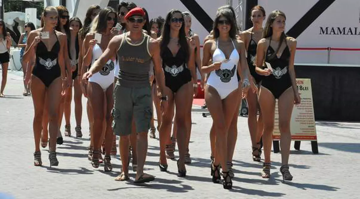 VESTE-ŞOC pentru VOTANTELE în BIKINI: Mazăre şi fetele, DOSAR PENAL  | VIDEO