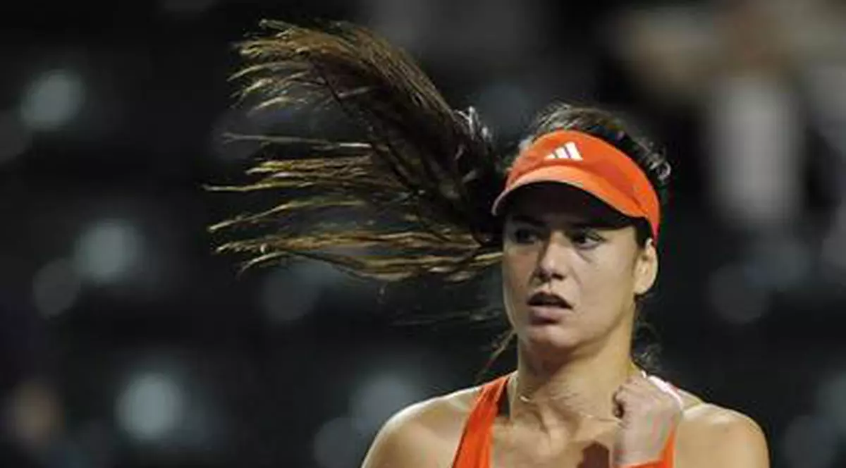 Sorana Cîrstea, la un pas de moarte! S-a trezit cu un camion în curte