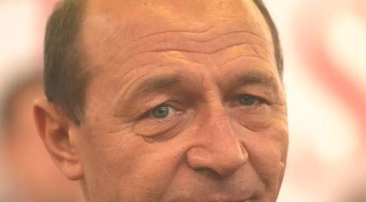 AMENINŢAREA LUI BĂSESCU. Ce vrea să le facă recenzorilor, dacă îi bat la uşă