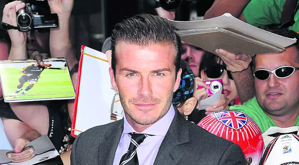 Mr. Pink e pe cai mari, iar fosta doamnă Columbeanu, pe cale să-şi facă intrarea în lumea bună din America. David Beckham va lucra pentru iubitul Monicăi Gabor