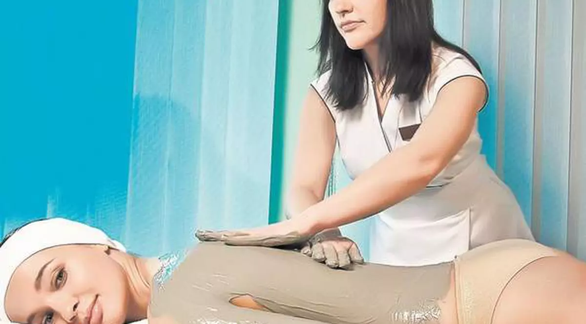 Argila, bună la dermatite şi afecţiuni bucale