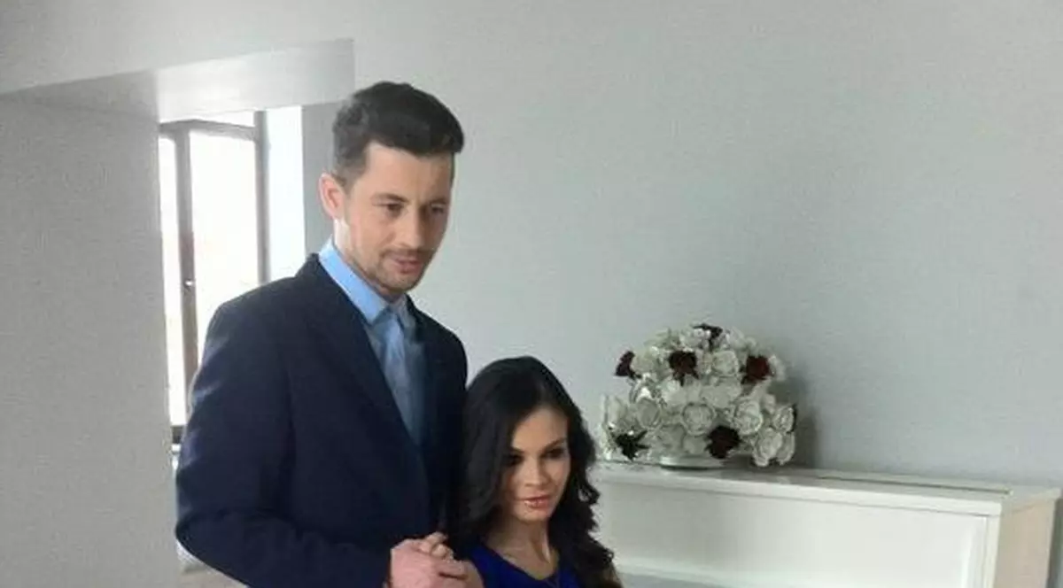 Anca Serea despre căsătoria cu Adi Sînă: "Nu va fi cu mare tam-tam şi de aceea o vom face în afară"