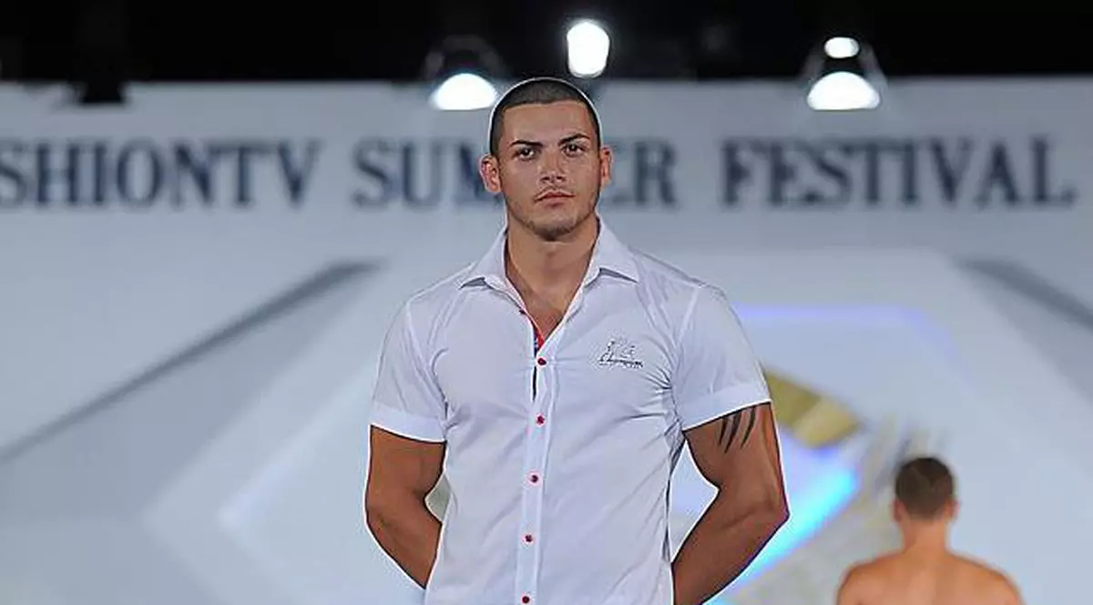 Fostul manechin al lui Botezatu rupe tăcerea. Vezi ce spune despre acuzațiile de PROSTITUȚIE!