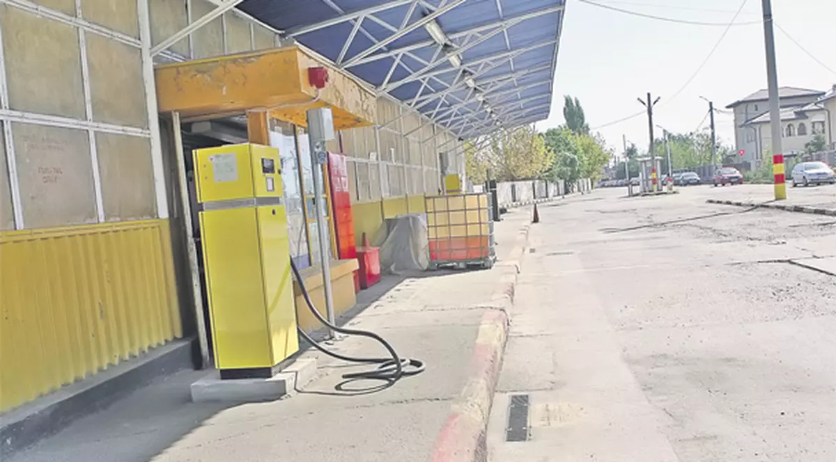 Declaraţie-şoc a asasinului care şi-a căsăpit sora în plină stradă: «Sunt Dumnezeu, de-aia am măcelărit-o!»