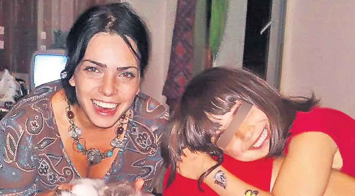 Tatăl Marijuanei, Ion Coteanu, aruncă bomba cu o lună înainte de nunta vedetei: «Ginerele se dă la nepoţica mea de 7 ani!»