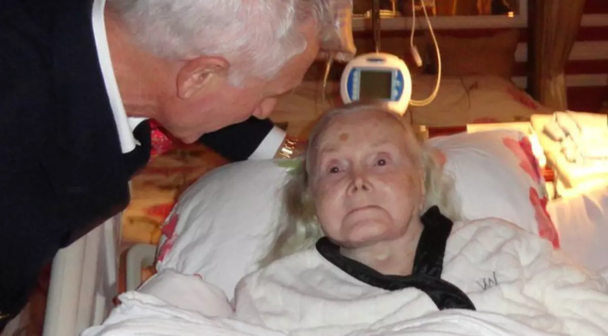 Zsa Zsa Gabor şi-a dat seama că medicii i-au amputat piciorul. LA 18 LUNI DUPĂ OPERAŢIE!