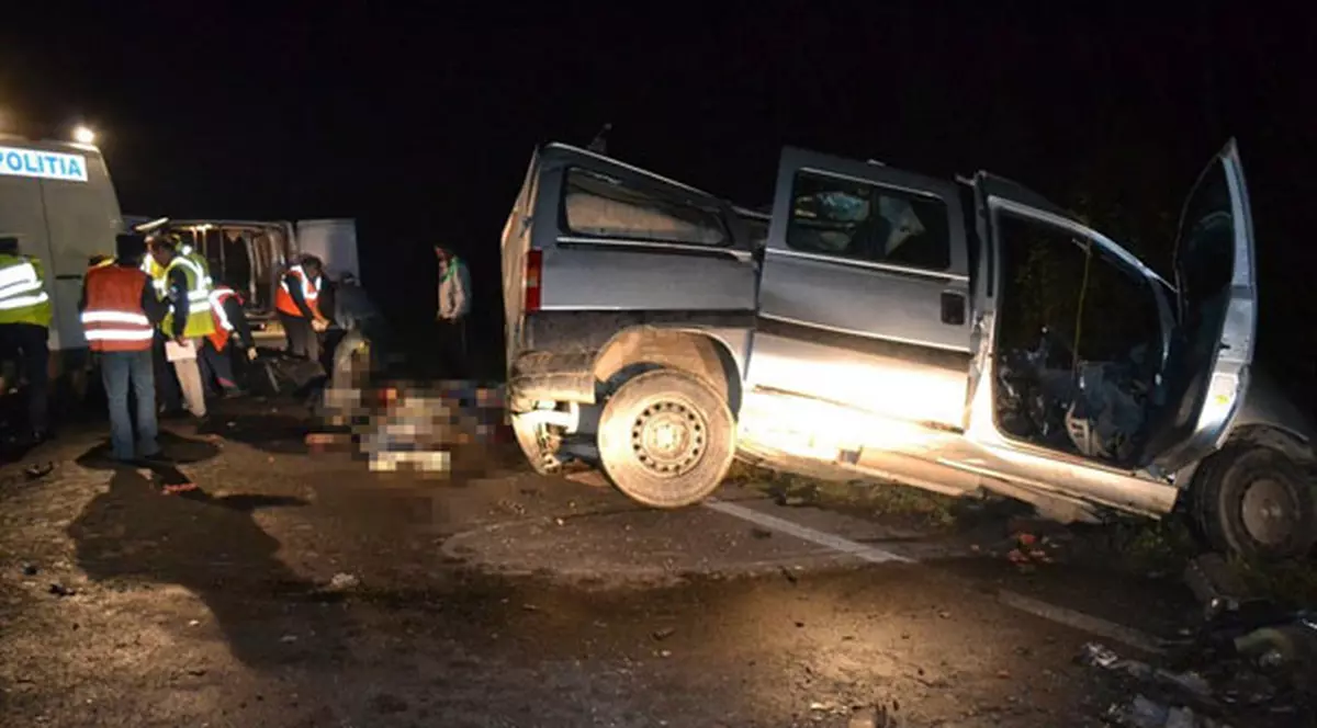 Grav accident rutier: Trei polițiști au murit și un al patrulea e rănit grav
