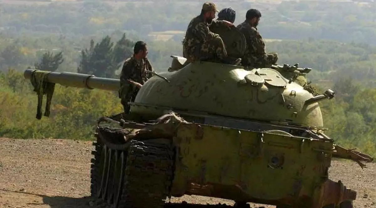 PREMIERĂ pe frontul din Afganistan! O femeie-soldat britanică A NĂSCUT ÎN TIMPUL MISIUNII!