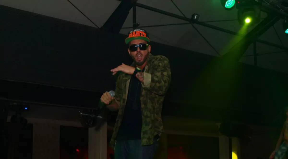 Alex Velea: "Avem artileria grea pregătită!" Ce le-a promis solistul fanilor