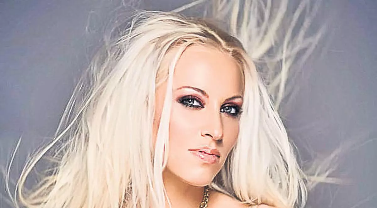 Anca Neacșu, ex-Asia: ”M-am îndrăgostit cu adevărat în clasa a ...”