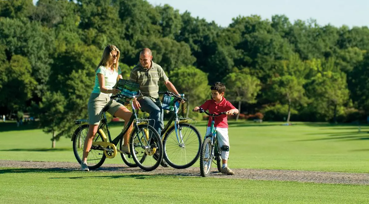 Lecţii gratuite de mers pe bicicletă în Parcul Crângaşi    