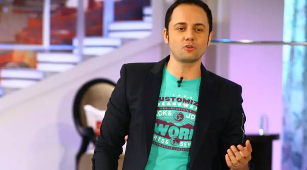 Cătălin Măruță CONFIRMĂ: "Cineva a aruncat o torță aprinsă în curtea casei mele!"