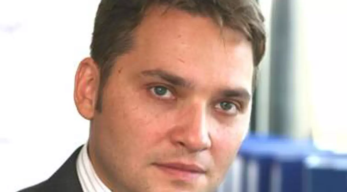 MINISTRUL Dan Şova se laudă cu un MASTER la Londra pe care nu l-a făcut NICIODATĂ! FALSUL, DEMASCAT RUŞINOS! 