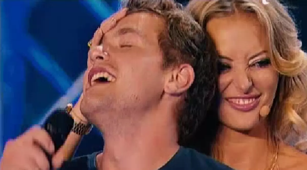 X FACTOR | Delia Matache, ÎNDRĂGOSTITĂ DE UN CONCURENT. "Răspunsul meu e DA, PENTRU CĂ TE VREAU" | FOTO