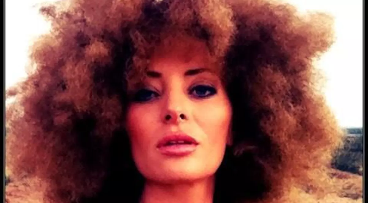 Delia, CIUFULITĂ și PICTATĂ pe FAȚĂ de un TRIB AFRICAN | FOTO