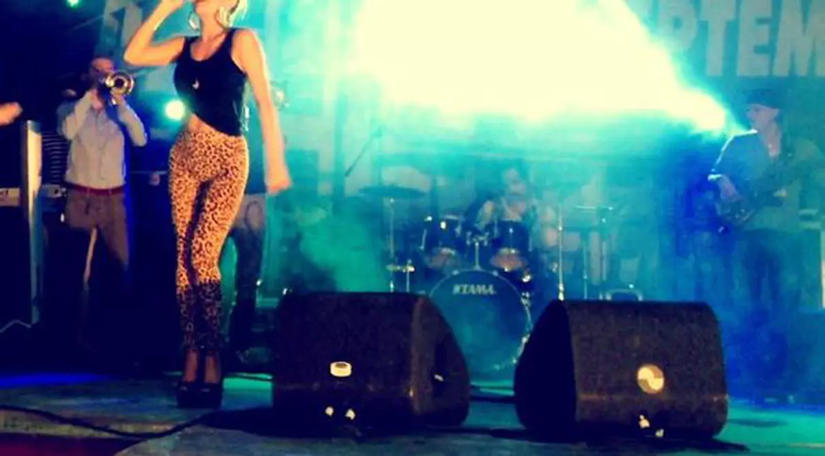 UPS! Inna și Elena Gheorghe, îmbrăcate la fel! | FOTO