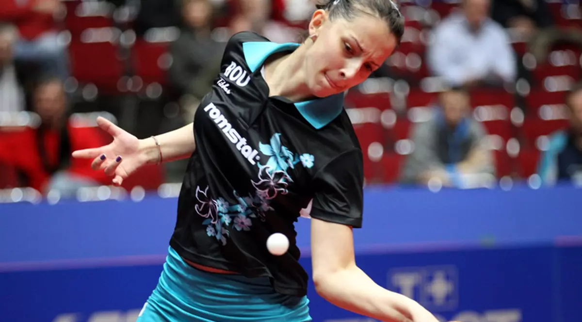 Elizabeta Samara este prima europeancă calificată în finala Cupei Mondiale de tenis de masă