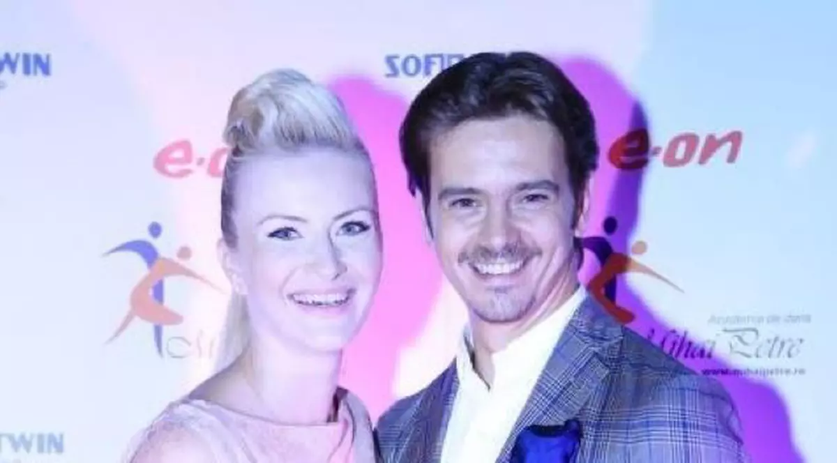 Ce GRAVIDĂ frumoasă e soția lui Mihai Petre! | FOTO