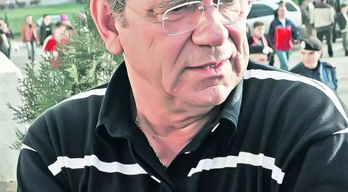 Fostul antrenor Emeric Ienei, internat de urgenţă la Cluj Napoca