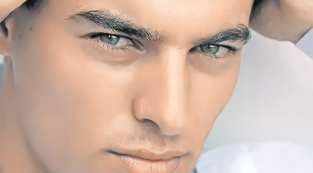 Fabio Niţă: "Concubinul mamei mă bătea cu lanţul!"