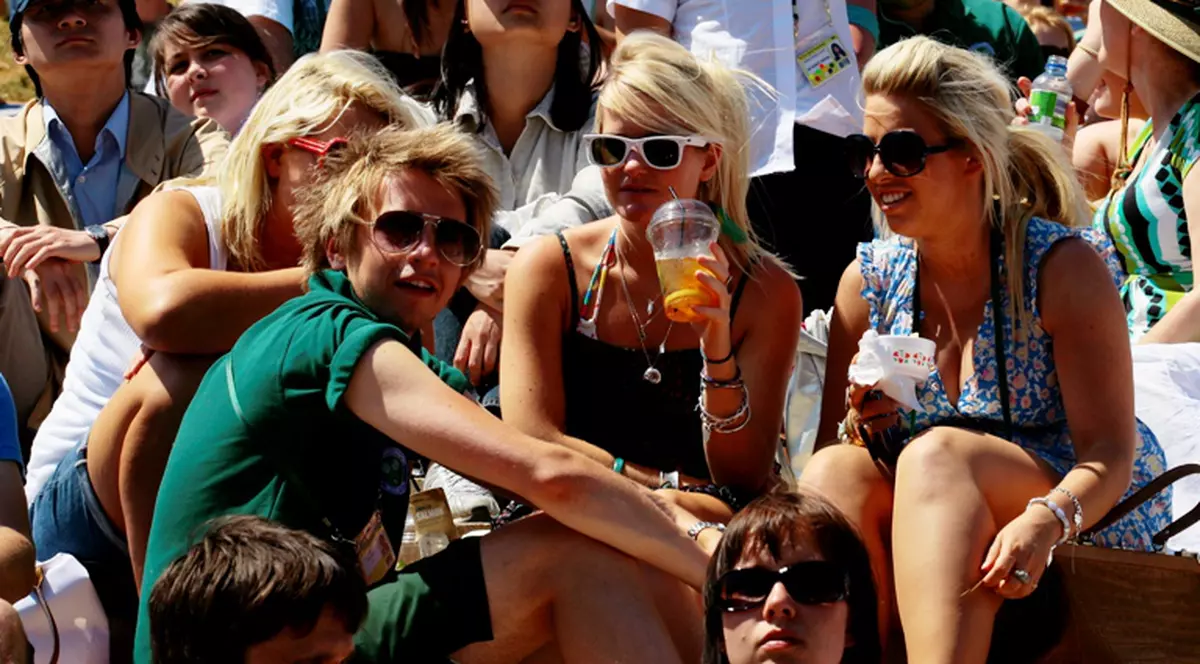 Au organizat un picnic şi s-au trezit cu o AMENDĂ URIAŞĂ! Vezi ce surpriză au avut nişte tineri finlandezi dornici de distracţie!