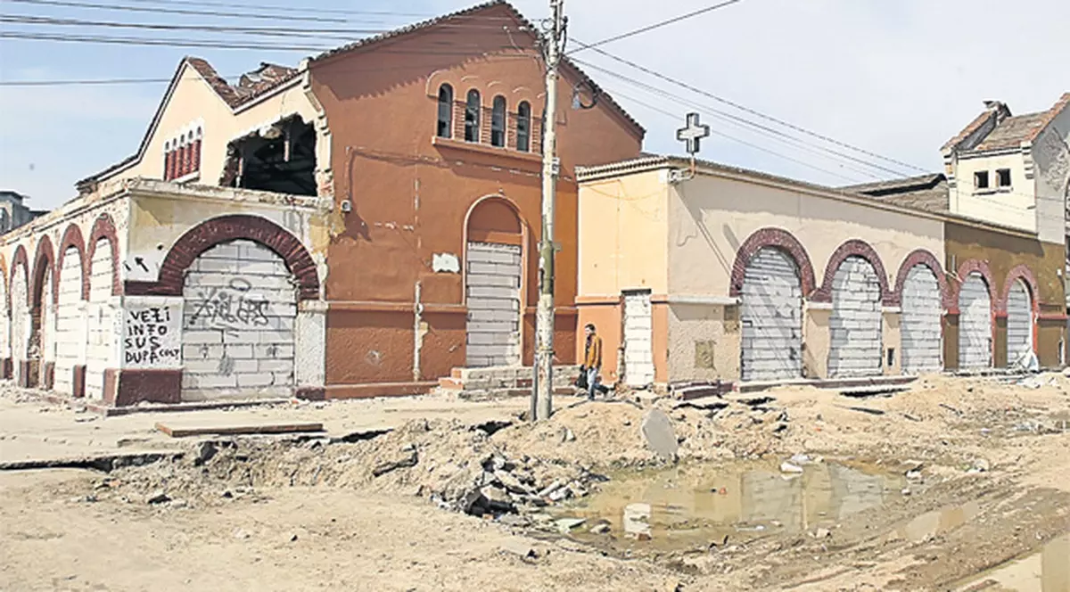 Se pregăteşte mutarea Halei Matache