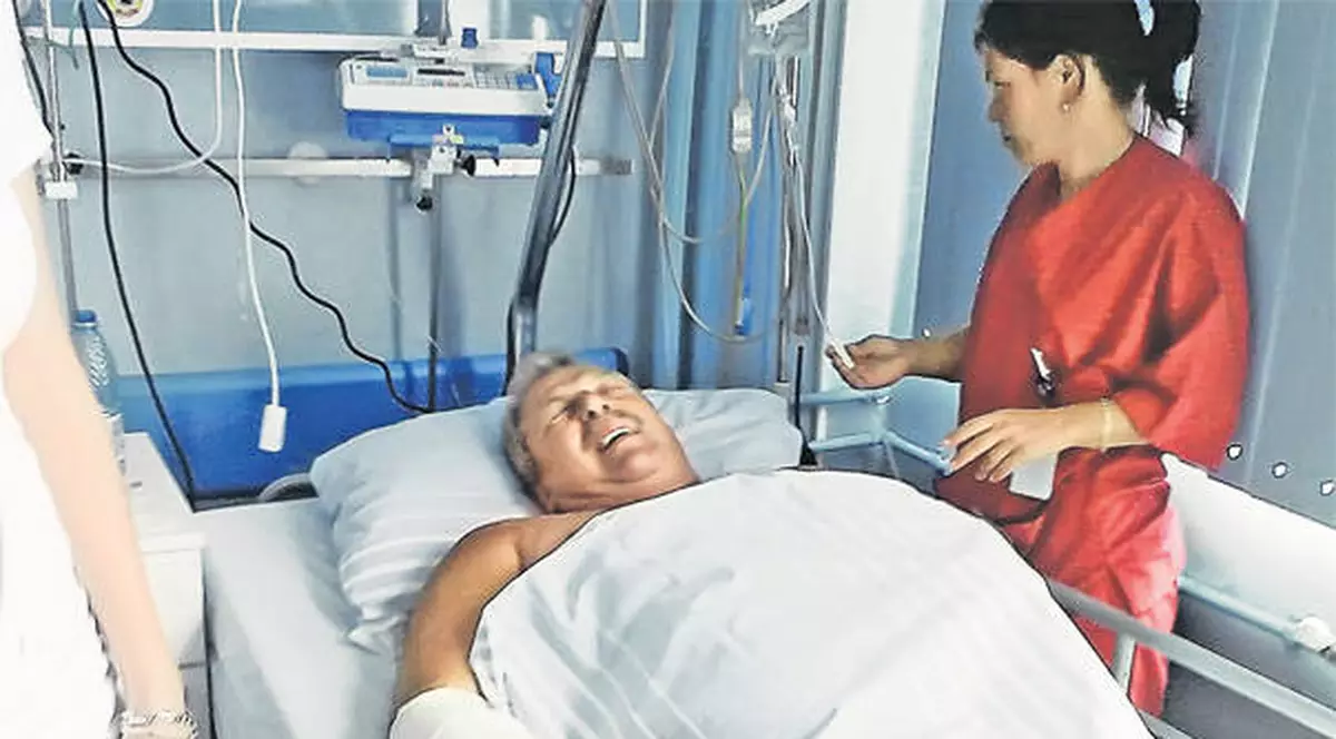 Află ce a făcut în această dimineață HELMUTH DUCKADAM, după operația-maraton de aseară!