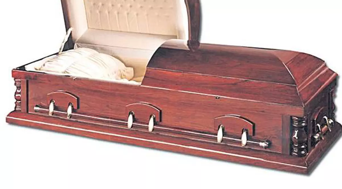 Cadavre încurcate la morgă! Au crezut că și-au înmormântat mama, dar în coșciug se afla o necunoscută