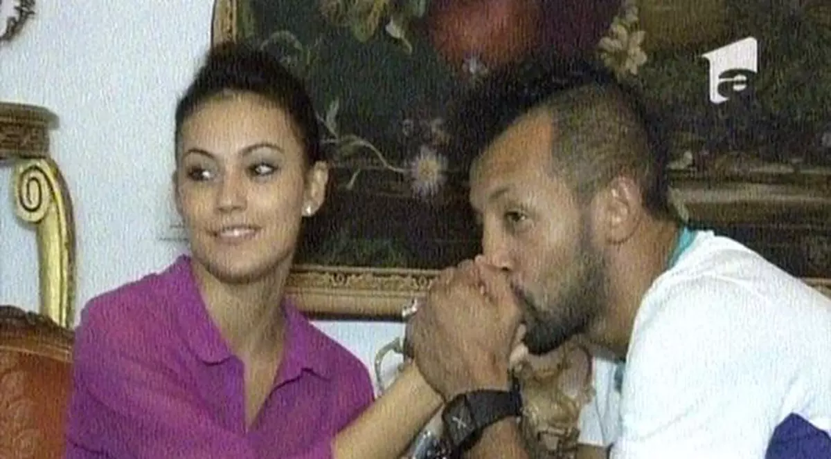 Kamara s-a logodit, după șase luni de relație 