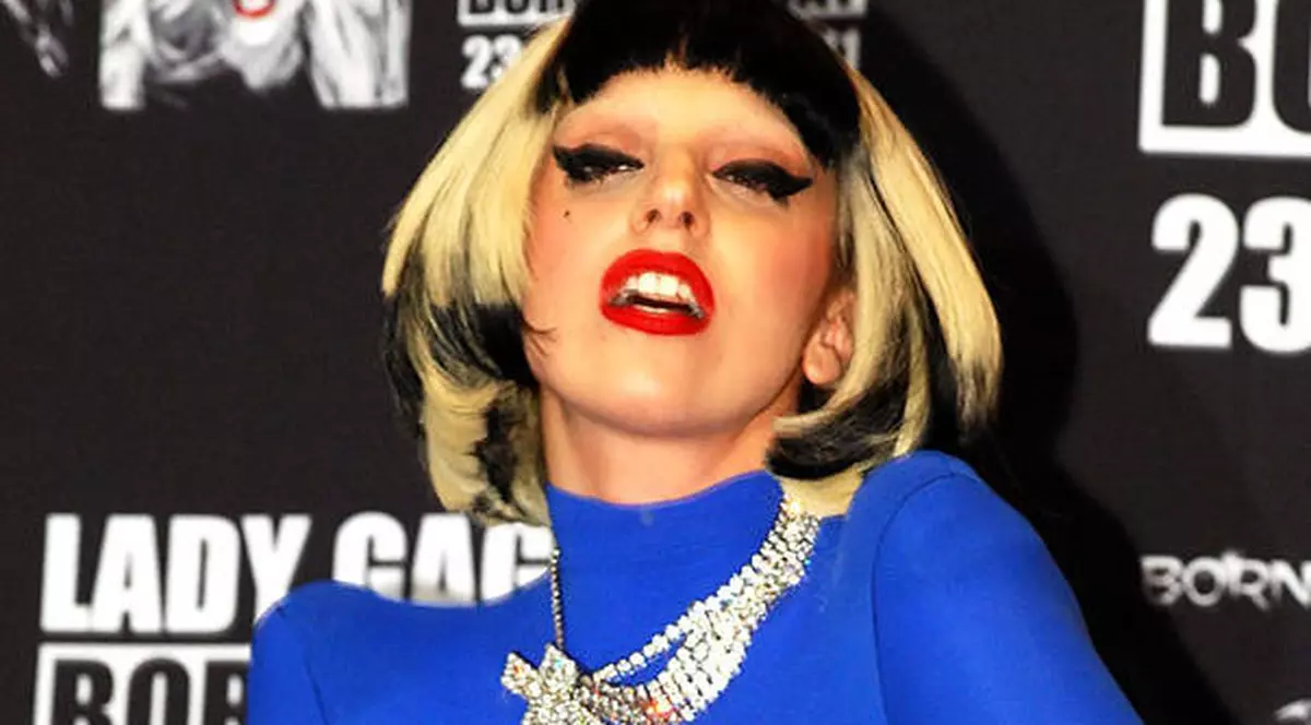 FANII O SĂ FIE DISTRUŞI! Lady GaGa s-ar putea să aibă o boală incurabilă!