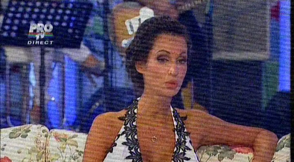 Nicoleta Luciu nu face nimic gratis. Uite cât a cerut ca să se URCE GOALĂ pe CÂNTAR!