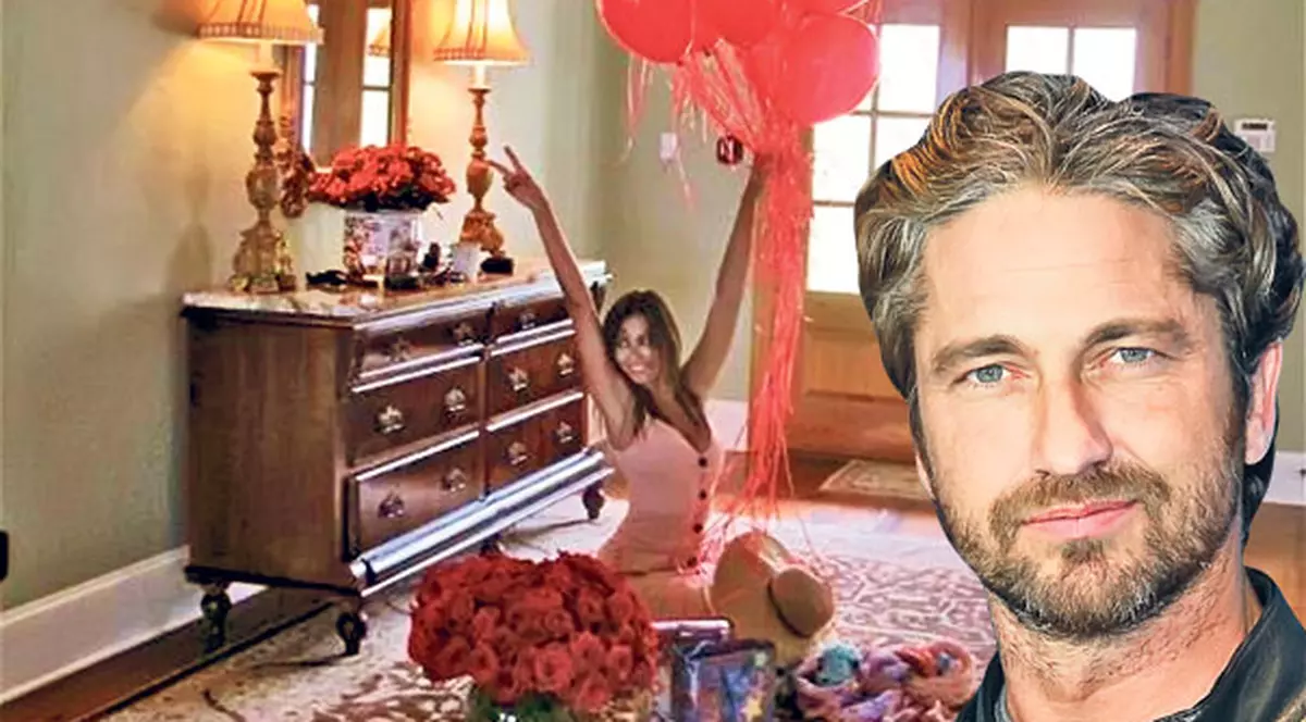 Mădălina Ghenea, şi-a serbat ziua la Gerard Butler acasă | Unul dintre cei mai doriţi burlaci ai planetei, pus cu botul pe labe de o româncă