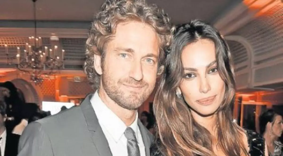 Mădălina Ghenea a pus mâna, din nou, pe un star de la Hollywood? Vezi de ce toată lumea crede că este iubita lui Gerard Butler!