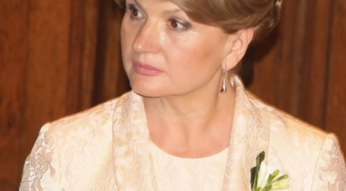 Maria Băsescu, AŞA CUM NU AI MAI VĂZUT-O NICIODATĂ! Uite ce a făcut la nunta fiicei ei | FOTO