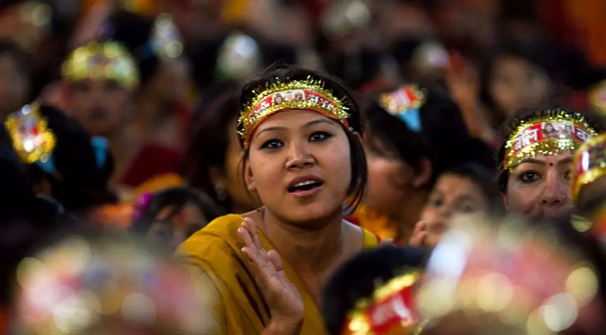 "MENAGE A TROIS" în Himalaya, o TRADIŢIE VECHE de SECOLE! Femeia se căsătoreşte nu numai cu iubitul ei, CI ŞI CU FRAŢII LUI!