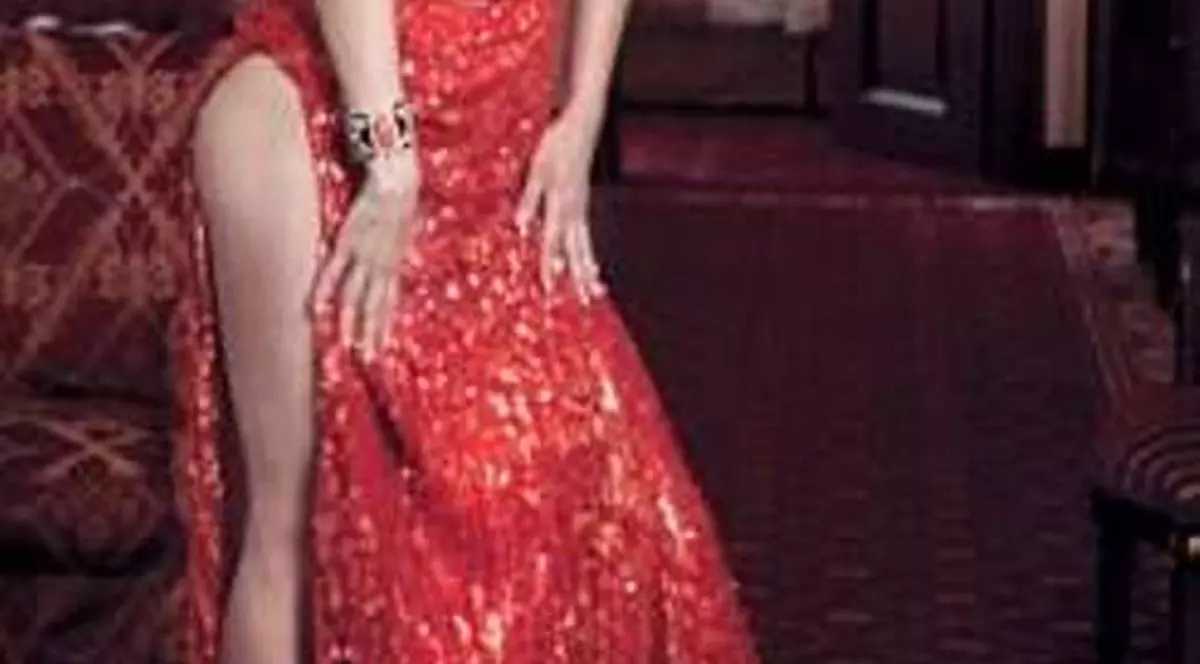 MONICA BÎRLĂDEANU apare pe CONSERVE! Vezi unde găsești MARFA și cum ARATĂ!