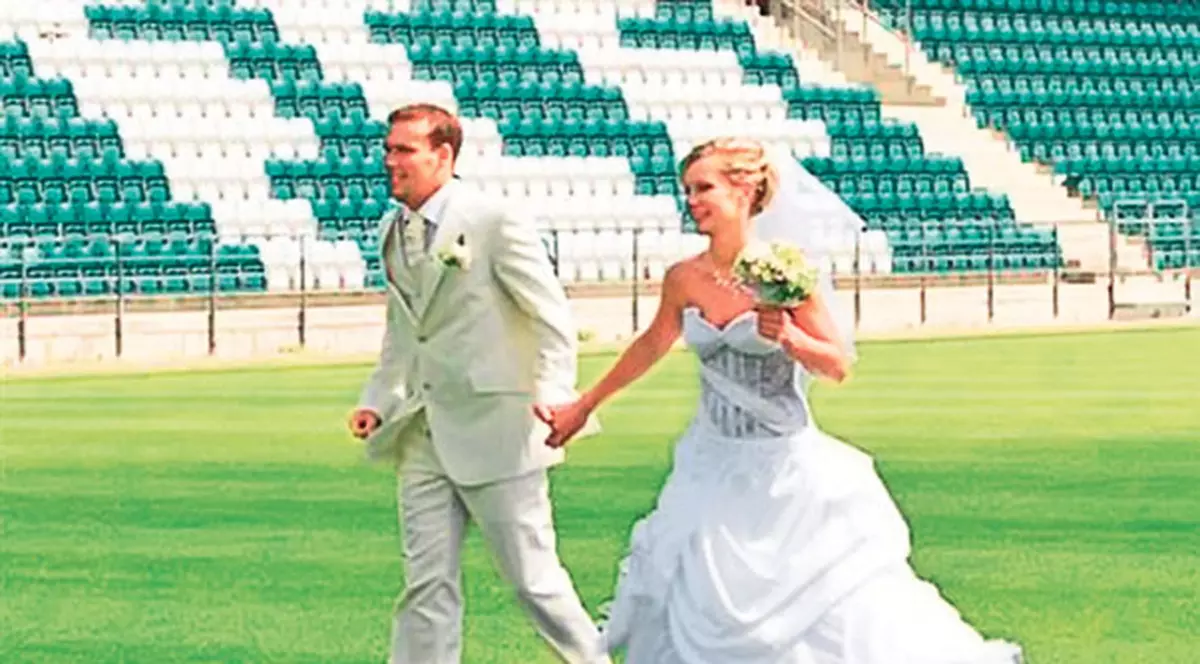 Ce cred femeile despre fotbal