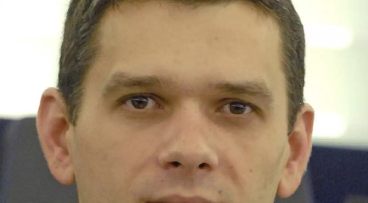 Eurodeputaţii vor să-i ajute cu bani pe agricultorii din Uniunea Europeană