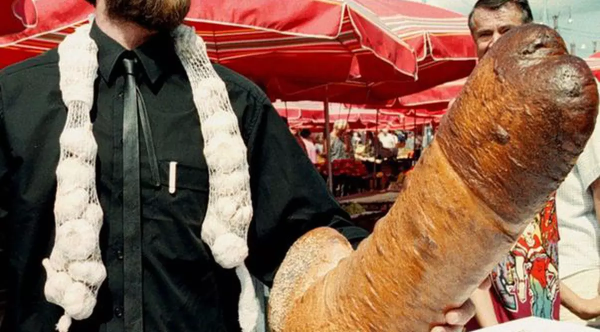 UPS! Organele genitale masculine se micşorează