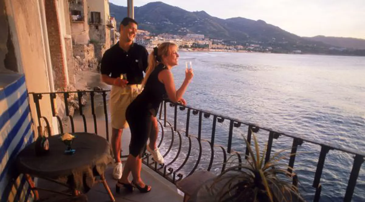 TOP 10 destinaţii de VACANŢĂ pentru luna octombrie