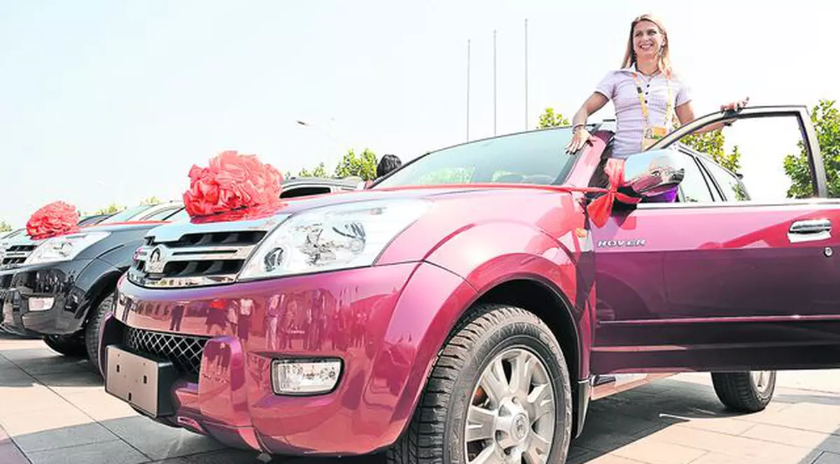 Cine vrea maşina ei? Alina Dumitru, campioană olimpică în 2008, scoate la licitaţie automobilul primit drept răsplată pentru titlul suprem de la Beijing