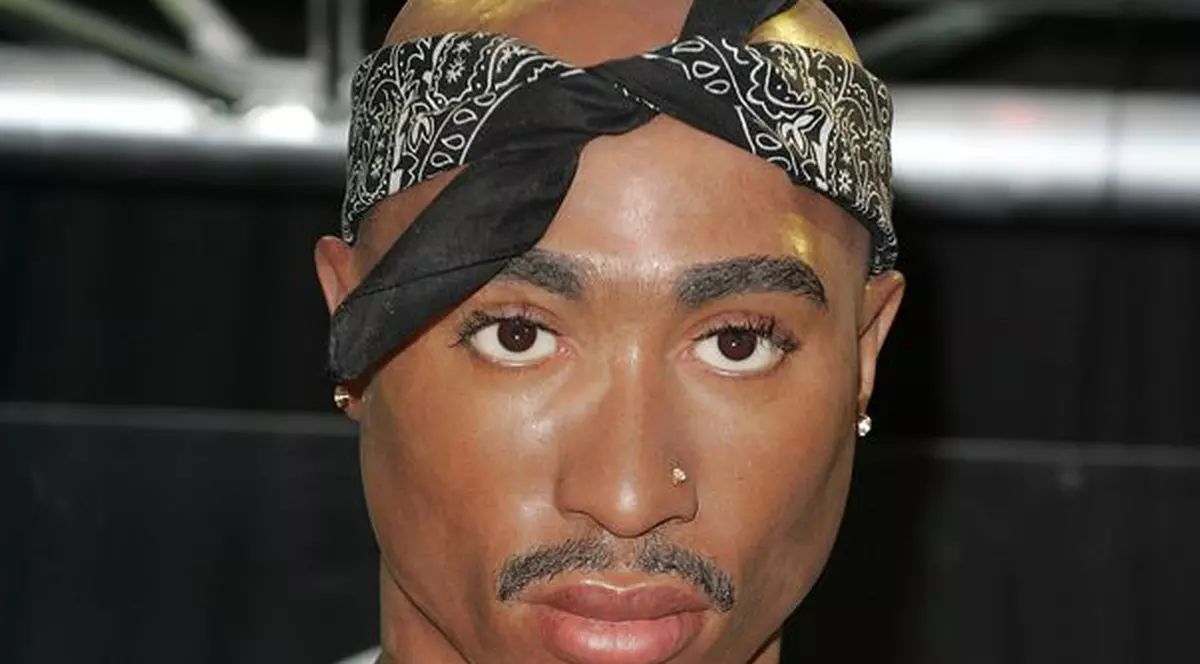Astăzi se împlinesc 16 ani fără Tupac Shakur