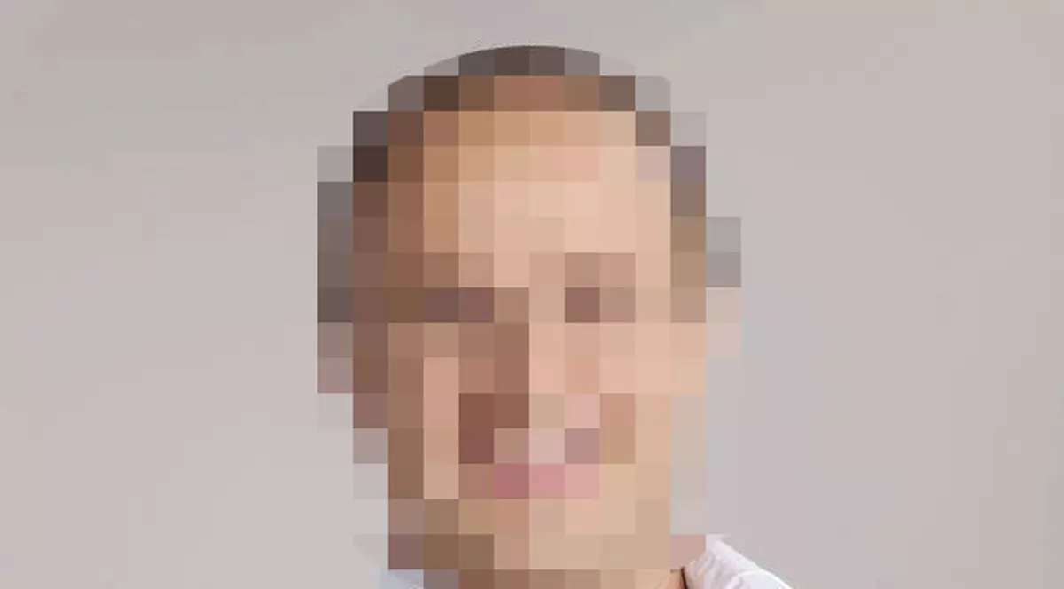 O vedetă din România recunoaşte: "Toată ţara ştie cât sunt de chitros! Niciun chelner nu mă serveşte fiindcă nu las bacşiş"