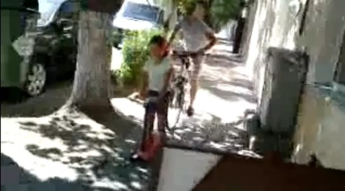Virgil Iantu şi Jasmina, la plimbare cu bicicleta | VIDEO